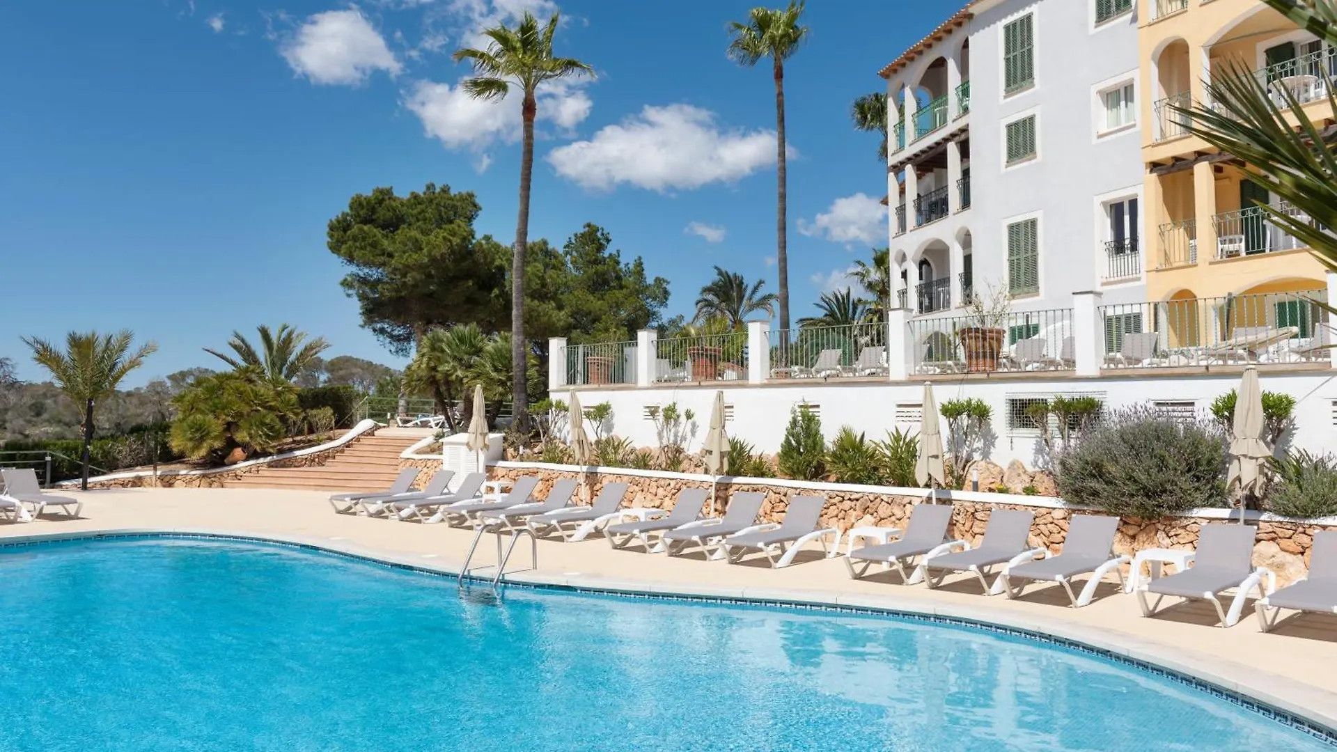 Aparthotel Ona Cala Pi Club