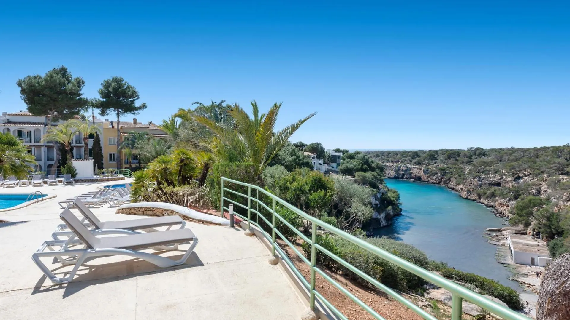 Aparthotel Ona Cala Pi Club 3*, Cala Pi (Mallorca) Spain
