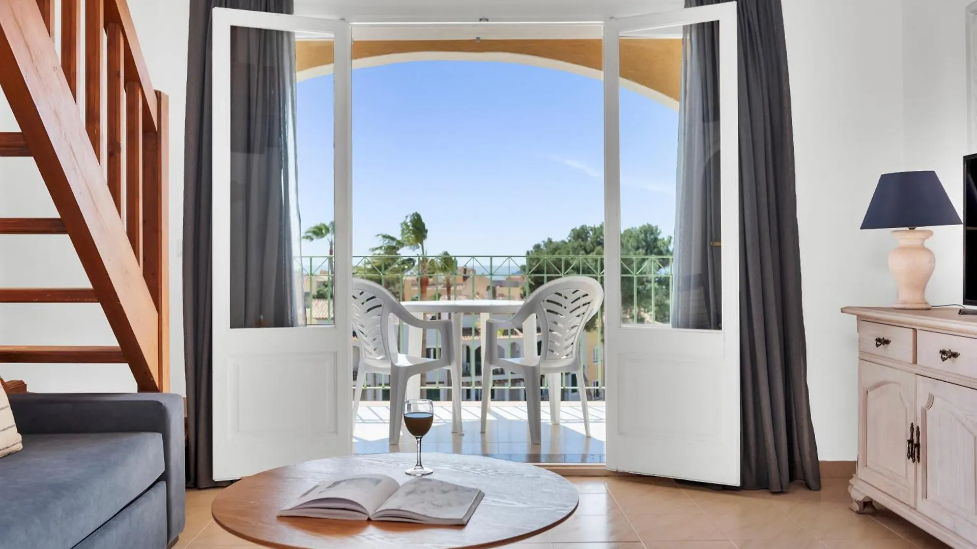 Aparthotel Ona Cala Pi Club