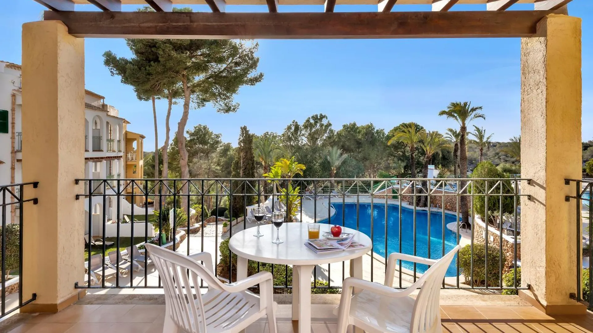 Aparthotel Ona Cala Pi Club 3*, Cala Pi (Mallorca)