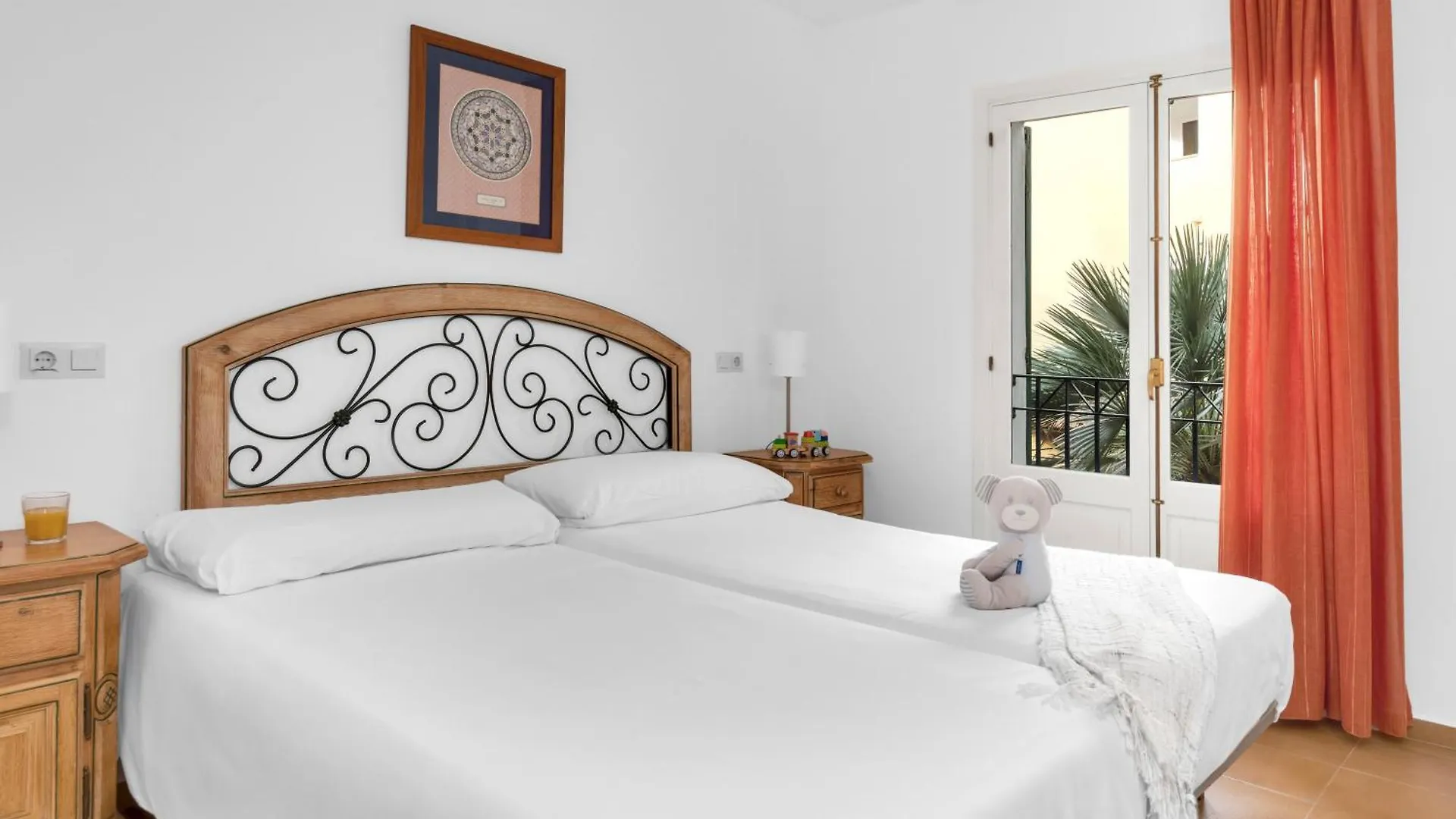 Aparthotel Ona Cala Pi Club  Cala Pi (Mallorca)